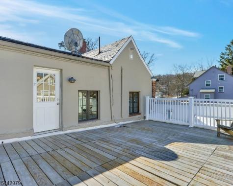 1 Laurel Place Montclair NJ 07043