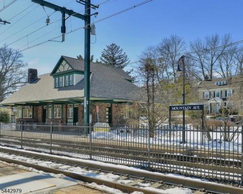 1 Laurel Place Montclair NJ 07043