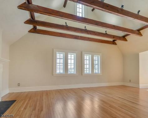 1 Laurel Place Montclair NJ 07043