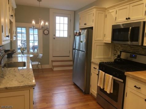 1 Laurel Place Montclair NJ 07043