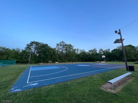 215 S 18th Avenue Manville NJ 08835
