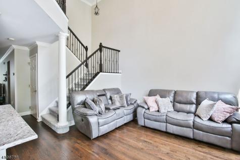 6 Georgian Ct Ondo Bernards NJ 07920