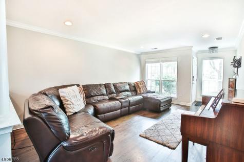 6 Georgian Ct Ondo Bernards NJ 07920