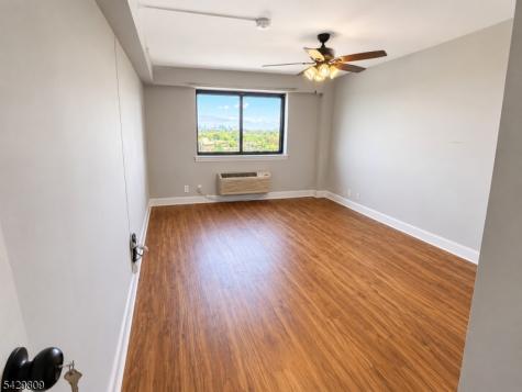 60 Parkway Drive E Unit 9b East Orange NJ 07017
