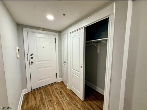 60 Parkway Drive E Unit 9b East Orange NJ 07017