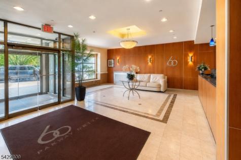60 Parkway Drive E Unit 9b East Orange NJ 07017