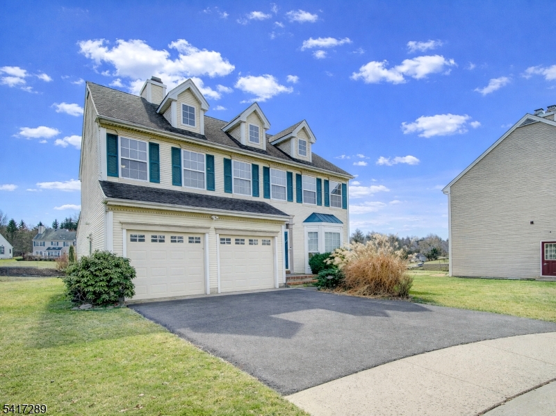 8 Mulberry Court Branchburg NJ 08876