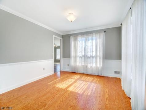 8 Mulberry Court Branchburg NJ 08876
