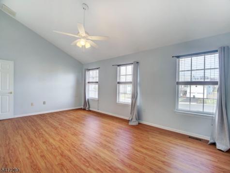 8 Mulberry Court Branchburg NJ 08876