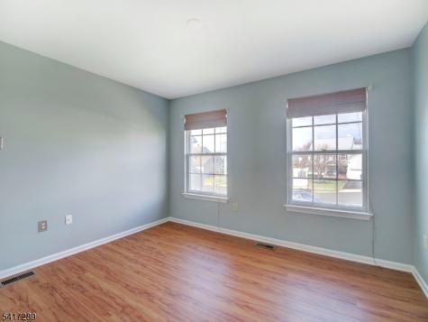8 Mulberry Court Branchburg NJ 08876