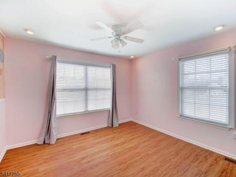 8 Mulberry Court Branchburg NJ 08876