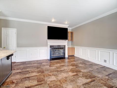 8 Mulberry Court Branchburg NJ 08876