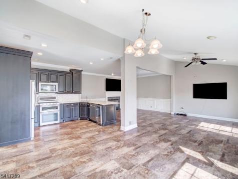8 Mulberry Court Branchburg NJ 08876