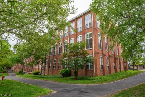 262 Main Street Little Falls NJ 07424