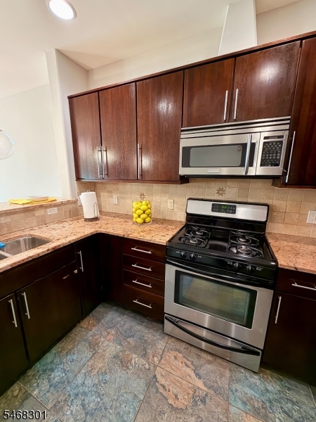 130 South St Apt 2d Newark NJ 07114