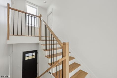 135 Forest St 2r Montclair NJ 07042