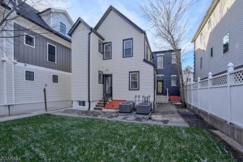 135 Forest St 2r Montclair NJ 07042
