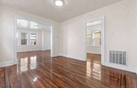 24 Irving Avenue Newark NJ 07112
