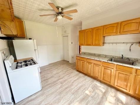 4 Swaine Place West Orange NJ 07052