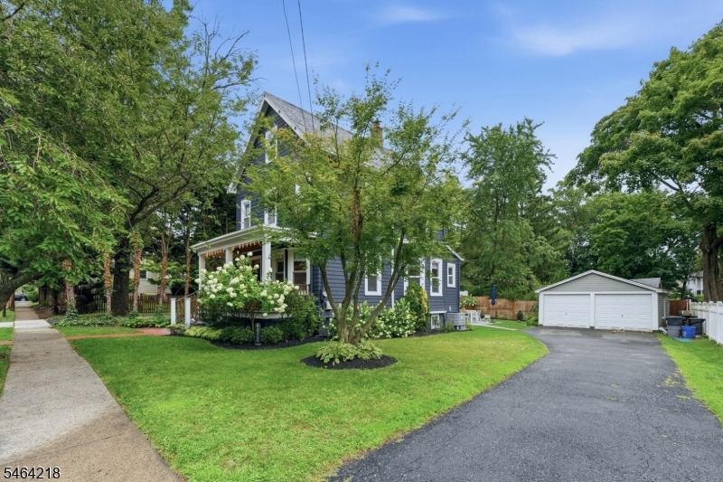 2 Winsor Place Bloomfield NJ 07003
