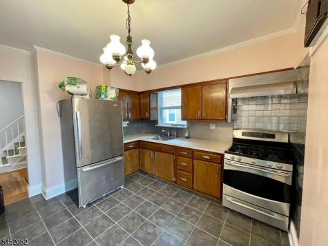 182 2ND Street Clifton NJ 07011