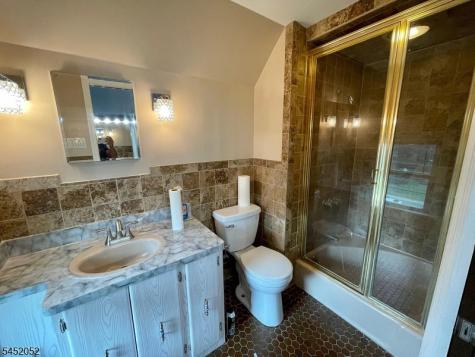 182 2ND Street Clifton NJ 07011