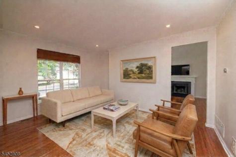 5 Hansom Road Bernards NJ 07920