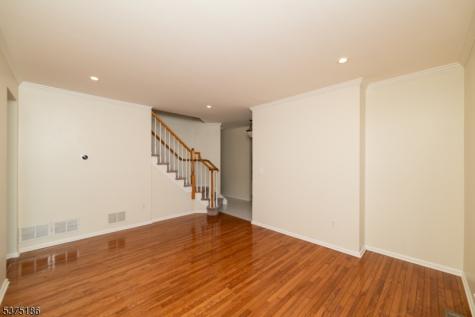 5 Hansom Road Bernards NJ 07920