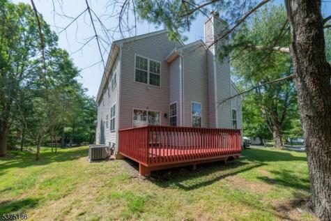 5 Hansom Road Bernards NJ 07920