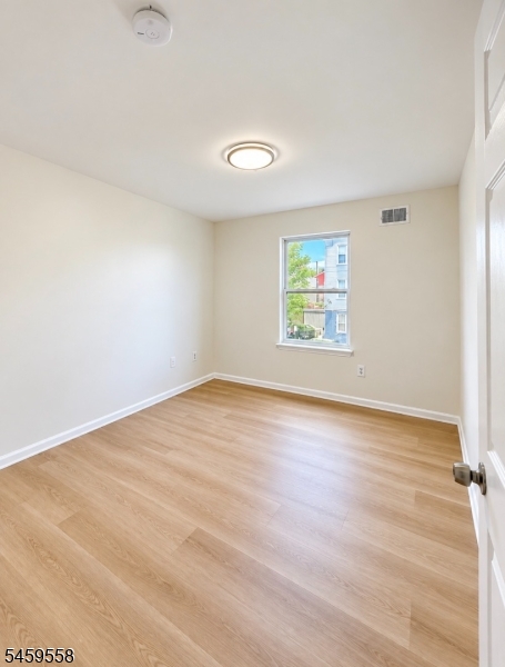 328 Hawthorne Avenue Newark NJ 07112