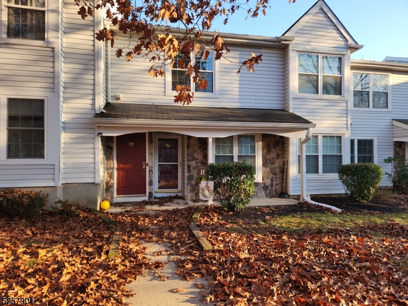 65 Oswestry Way Franklin NJ 08873