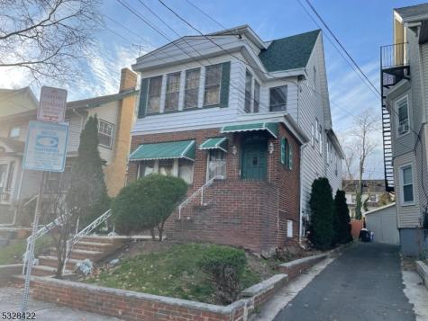 47 Montrose Street Newark NJ 07106