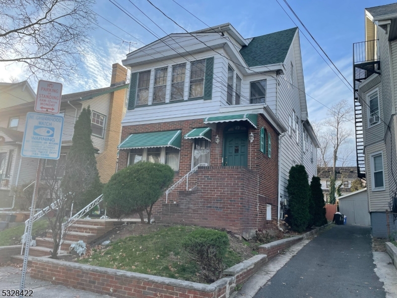 47 Montrose Street Newark NJ 07106