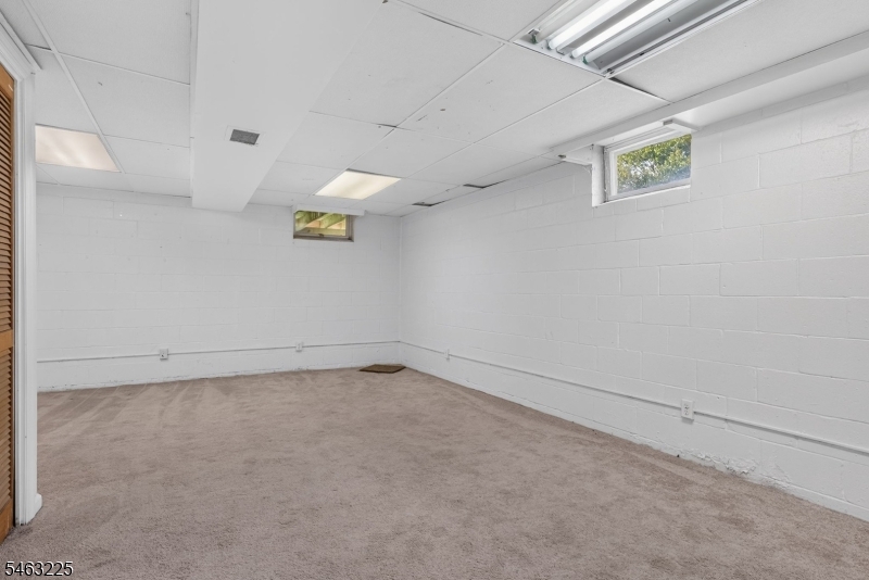 233 Spruce Court Raritan NJ 08822