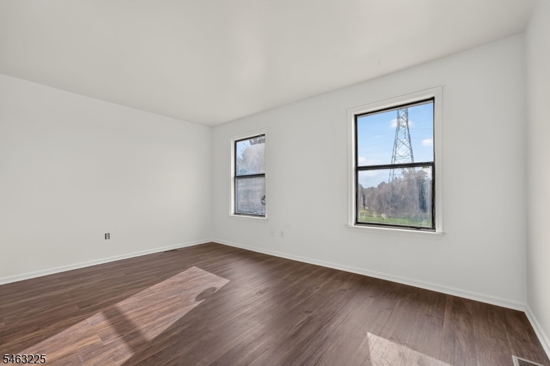 233 Spruce Court Raritan NJ 08822