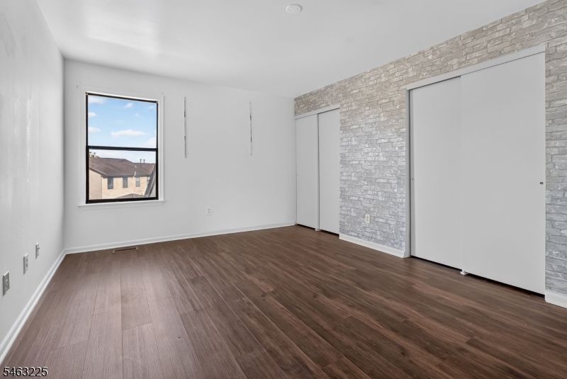 233 Spruce Court Raritan NJ 08822
