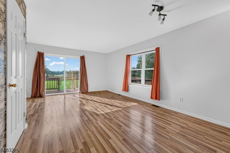 233 Spruce Court Raritan NJ 08822