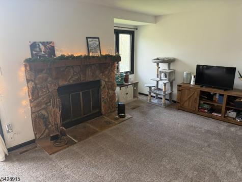 4 Village Way Vernon NJ 07462