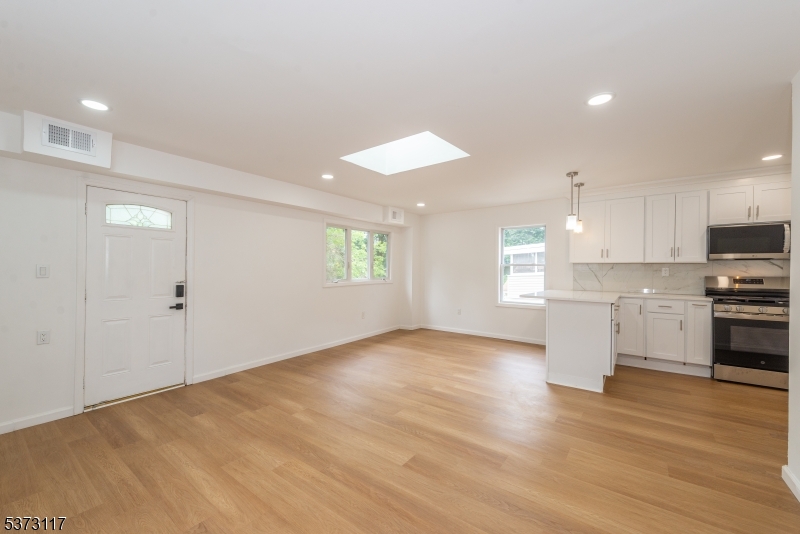 73 Clinton Place Hackensack NJ 07601