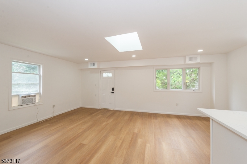 73 Clinton Place Hackensack NJ 07601