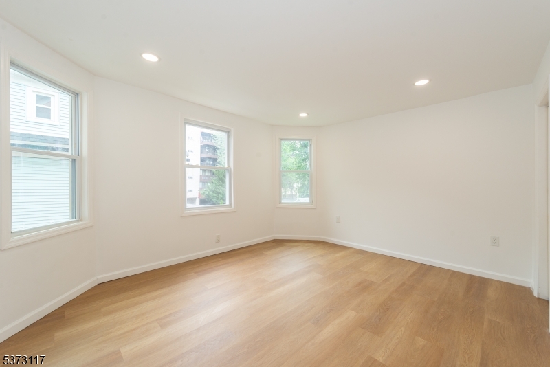 73 Clinton Place Hackensack NJ 07601