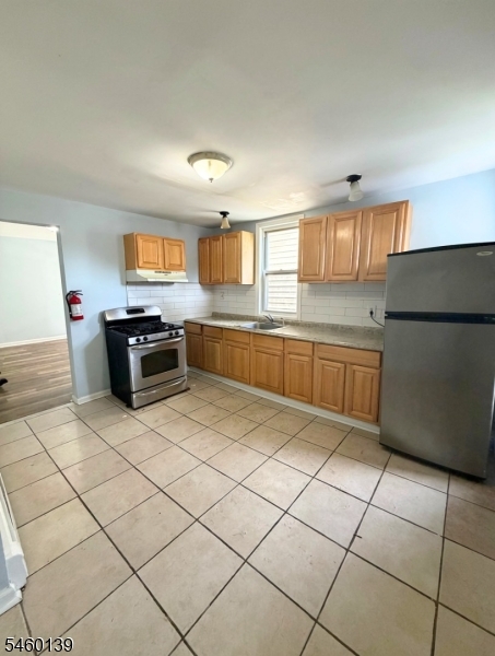 1060 Bond Street Elizabeth NJ 07201