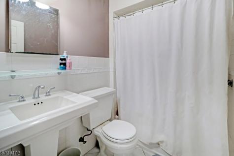 1 Salem Place Livingston NJ 07039