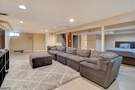 1 Salem Place Livingston NJ 07039