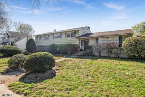 204 Tryon Place Paramus NJ 07652