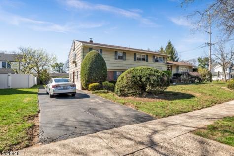 204 Tryon Place Paramus NJ 07652