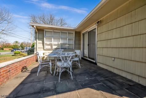 204 Tryon Place Paramus NJ 07652
