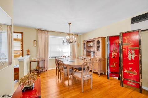 204 Tryon Place Paramus NJ 07652