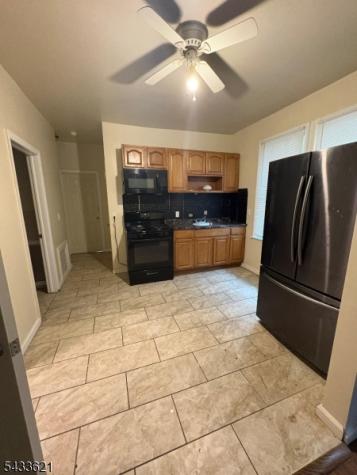 143 Huntington Terrace Newark NJ 07112