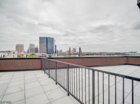 486 Market Street Newark NJ 07105